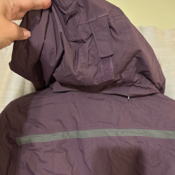 2 jackets in one!  Columbia purple raincoat with zip in fleece jacket. - Picture 5 of 14